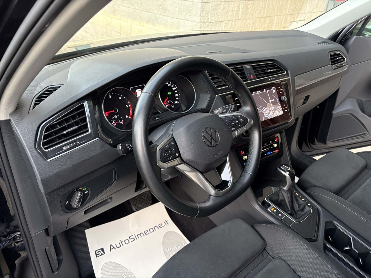 VOLKSWAGEN Tiguan 2.0 TDI 150 CV SCR DSG Life TELECAMERA - 12