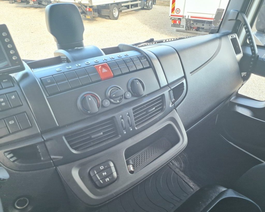 IVECO EUROCARGO 160E28 P EURO 6 FURGONE 7,40 + SPONDA - 11