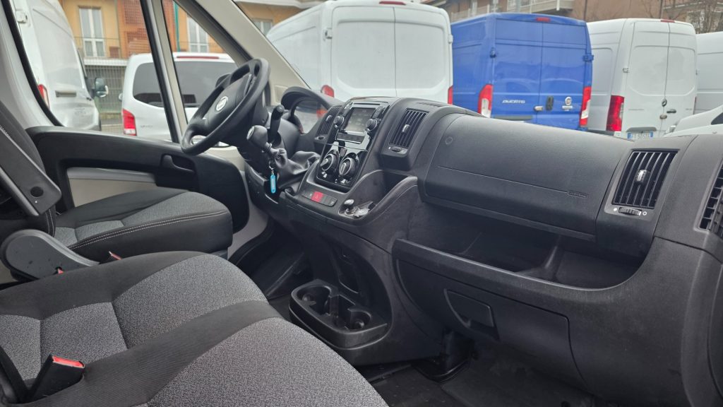 FIAT Ducato MAXI 35 2.3 Mjet 130CV Cabinato GRU Fassi 7posti - 9
