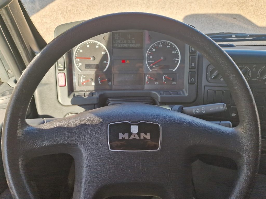 MAN TGA 18.310 FP EURO 3 CENTINATO 8,40 + SPONDA - 12