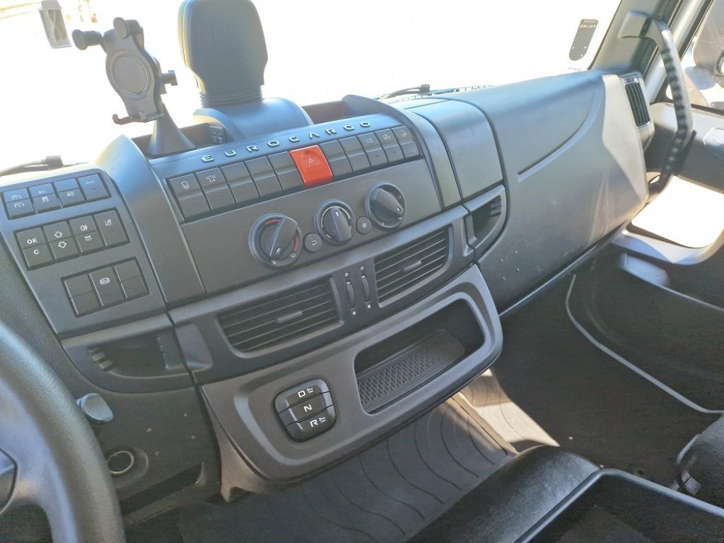 IVECO EUROCARGO 160E32 P E6 CENTINA 7,60 + SPONDA - 9