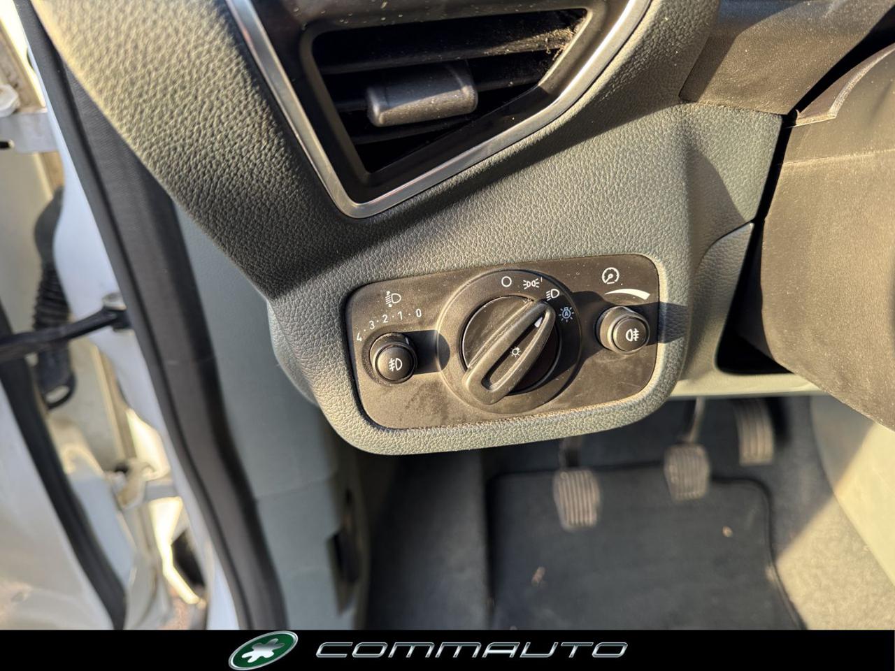 FORD C-Max 1.6 TDCi 115CV Titanium - 11