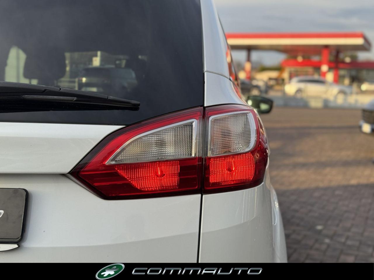 FORD C-Max 1.6 TDCi 115CV Titanium - 22