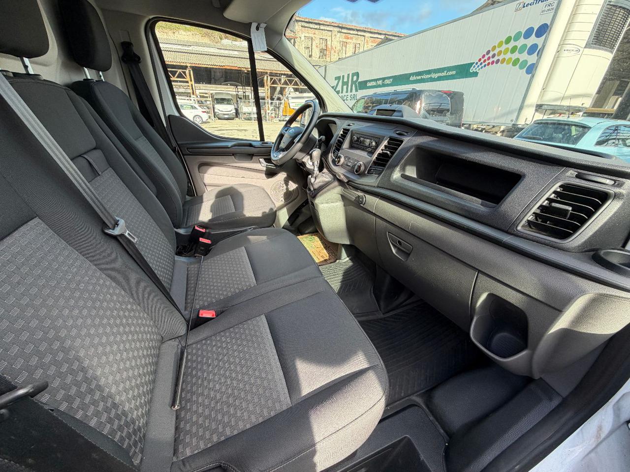 FORD Transit Custom 300 2.0 EcoBlue Hybrid 130 PL ALLESTITO RAMPA - 20