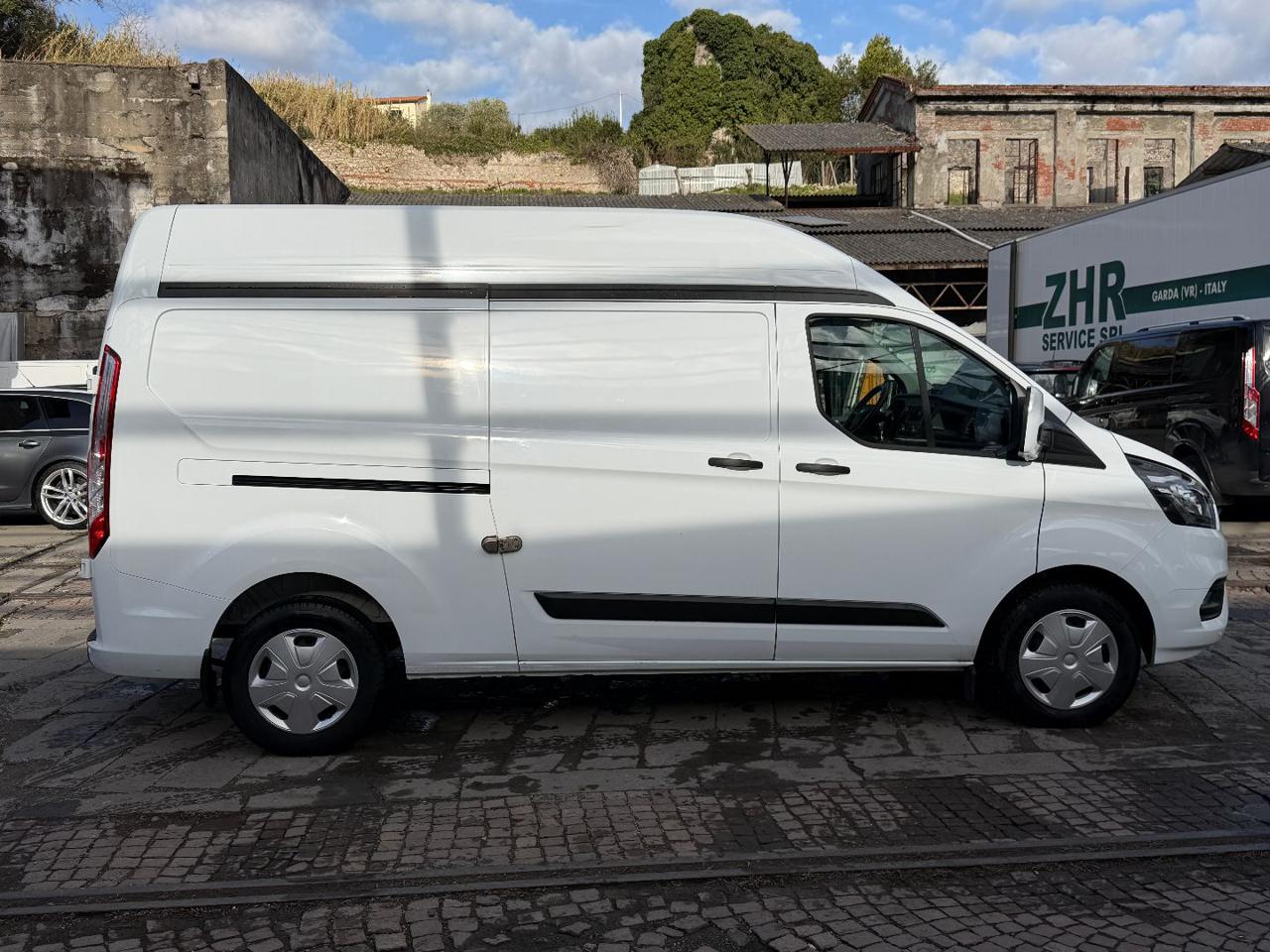 FORD Transit Custom 300 2.0 EcoBlue Hybrid 130 PL ALLESTITO RAMPA - 11