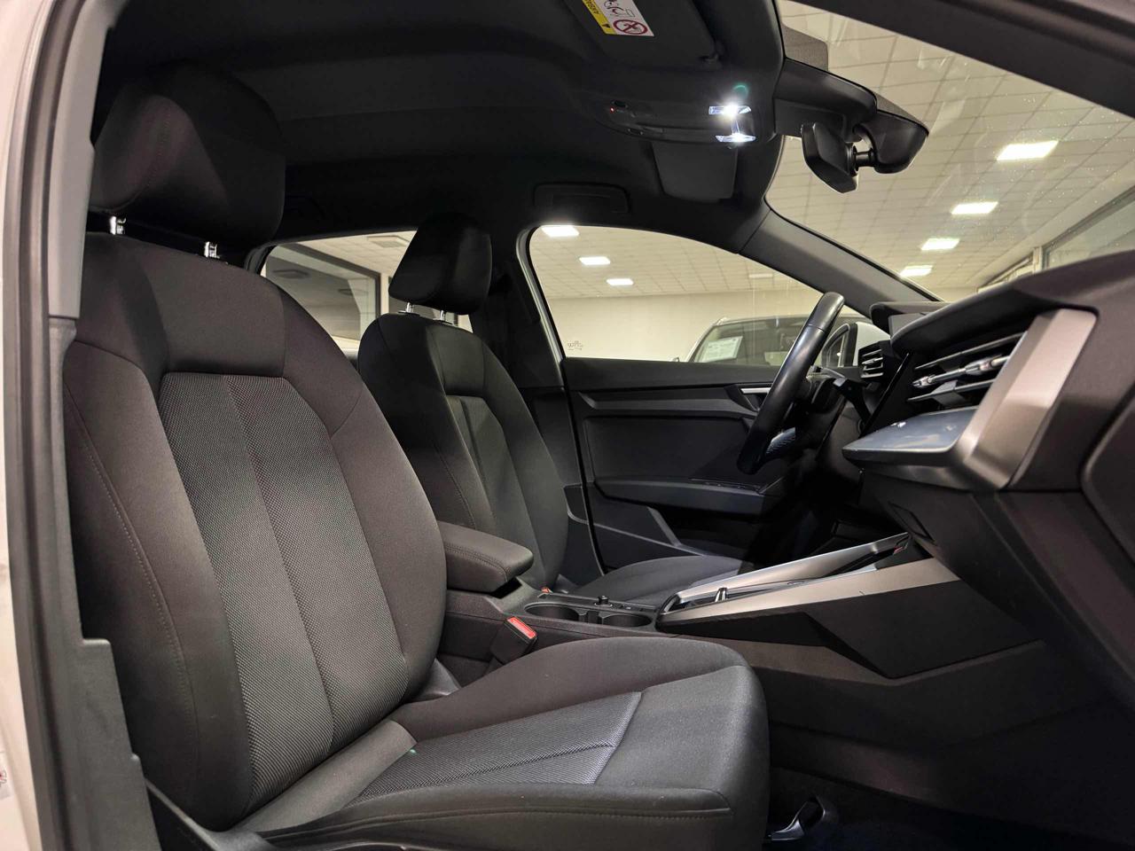 AUDI A3 SPB 30 g-tron S tronic Business - 11