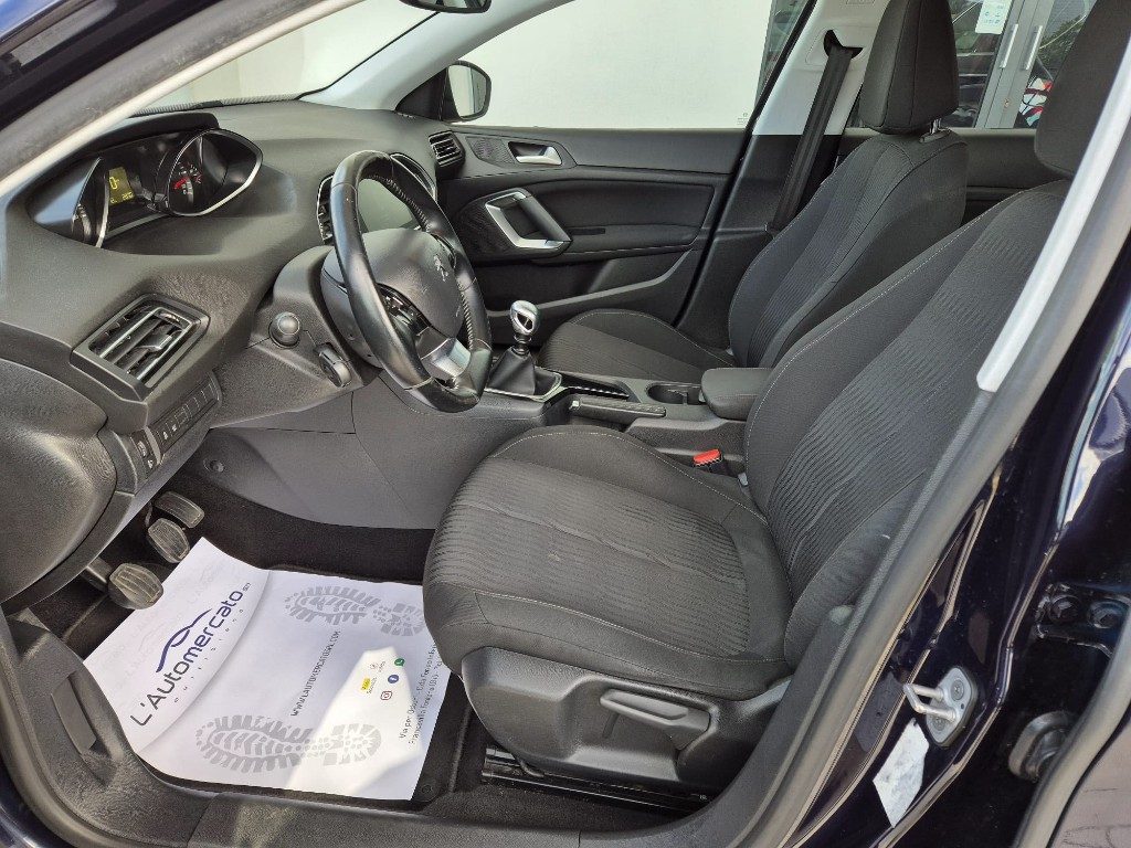 PEUGEOT 308 BlueHDi 120 S&S SW Business - 5