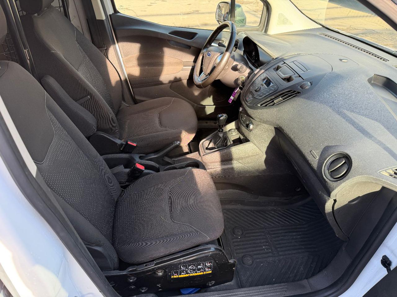 FORD Transit Courier 1.5 TDCi 75CV Van Trend - 10