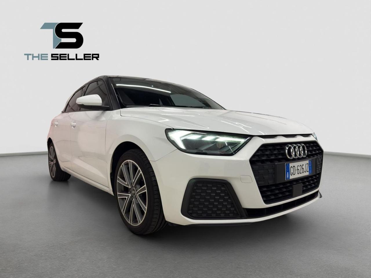 AUDI A1 SPB 30 TFSI S tronic Identity Black*FORMULA S* - 4