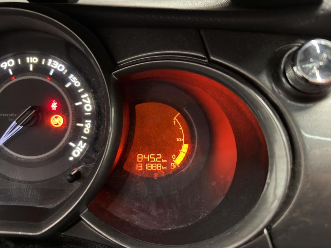 CITROEN C3 1.4 Exclusive Style - 16