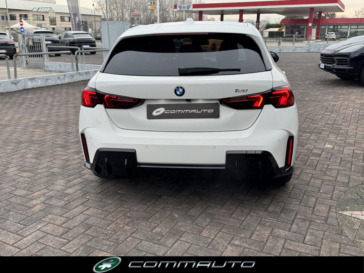 BMW 120 48V MSport Design - 5