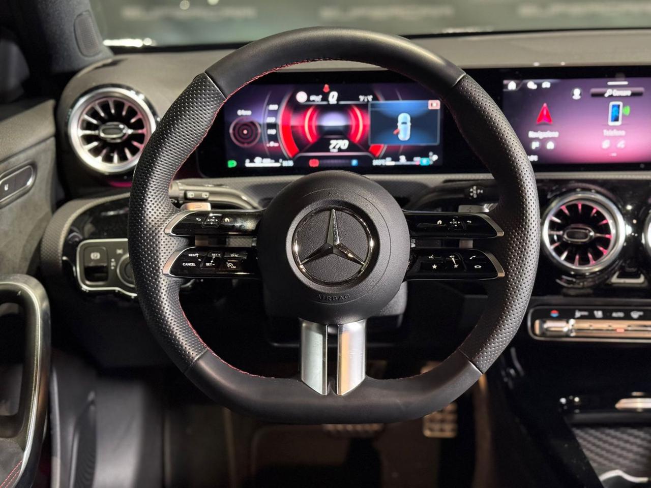 MERCEDES-BENZ A 200 D Automatic AMG Line Advanced Plus - 11