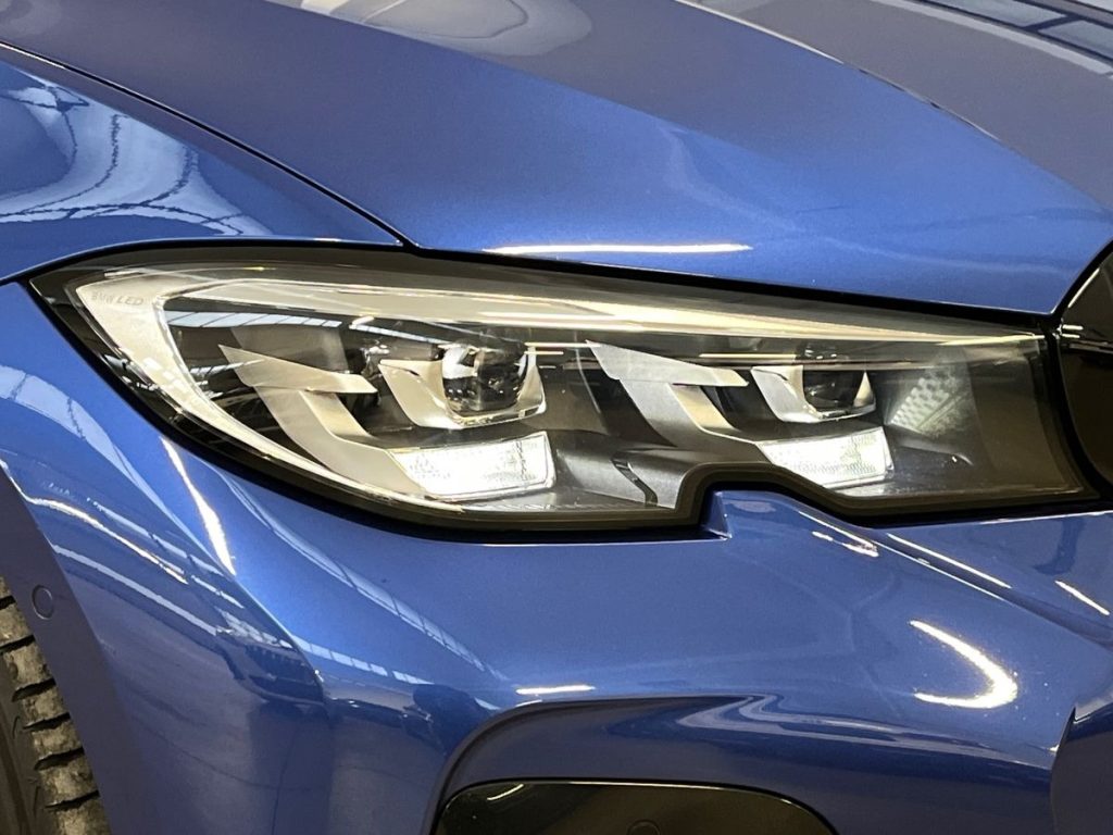 BMW 330 i Msport - 17