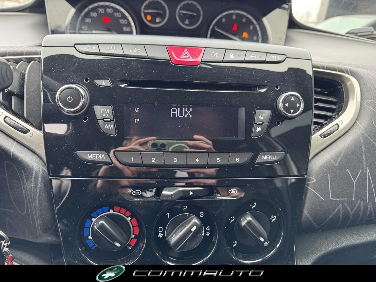 LANCIA Ypsilon 1.2 69 CV 5 porte GPL Ecochic Elefantino - 17