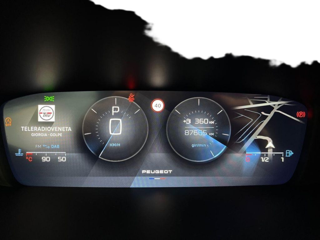 PEUGEOT 308 BlueHDi 130 S&S SW Allure Pack - 8