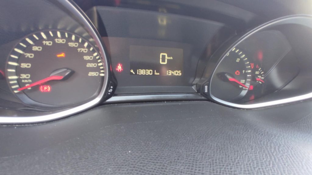 PEUGEOT 308 BlueHDi 130 S&S EAT6 SW Business - 5