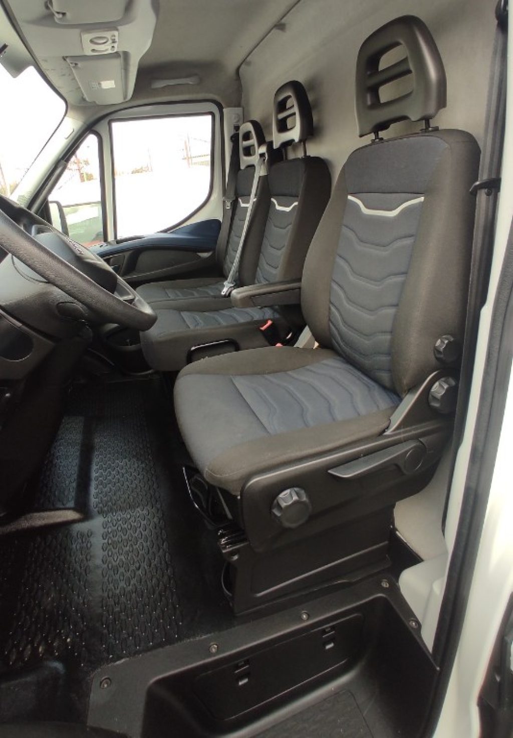 IVECO DAILY 3.0 METANO  35C14N NV 3520. H2 BLUE P. QUAD- - 4