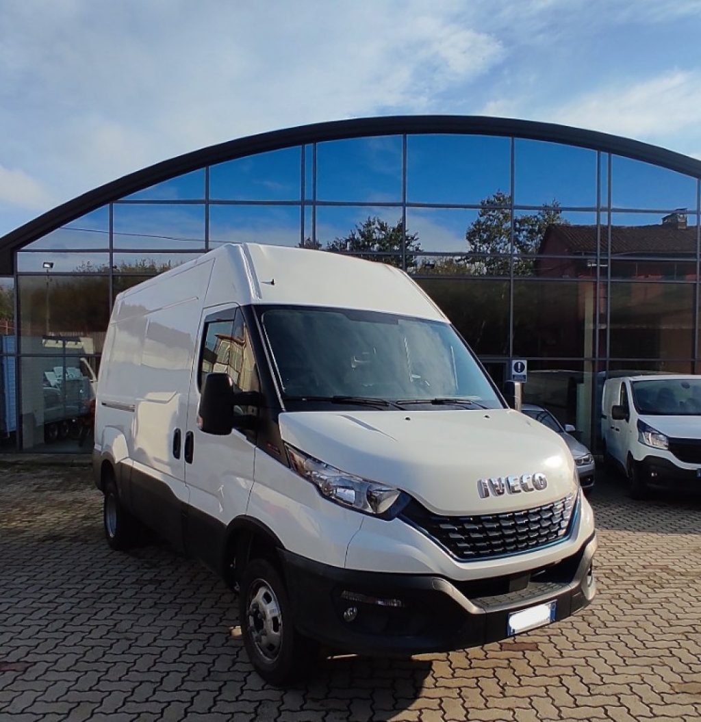 IVECO DAILY 3.0 METANO  35C14N NV 3520. H2 BLUE P. QUAD- - 1