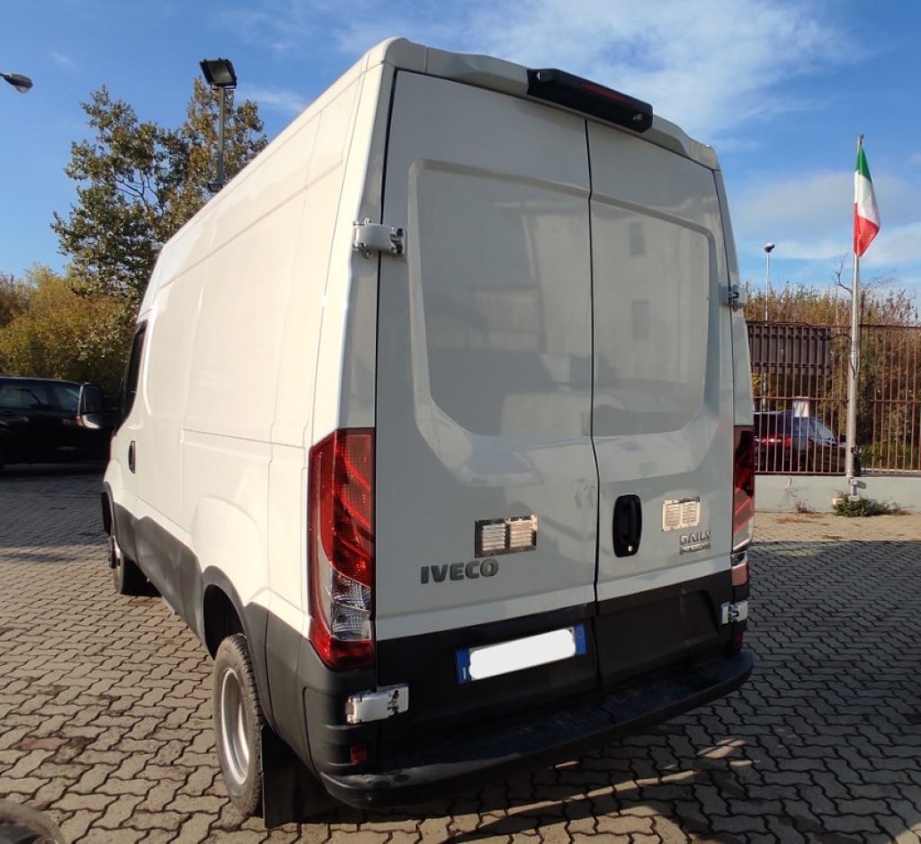 IVECO DAILY 3.0 METANO  35C14N NV 3520. H2 BLUE P. QUAD- - 10