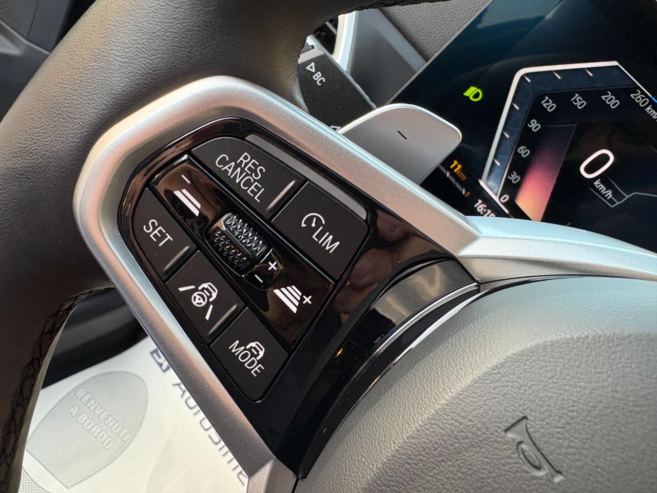 BMW 320 d 48V xDrive Touring Msport Pro TOTAL BLACK. - 24