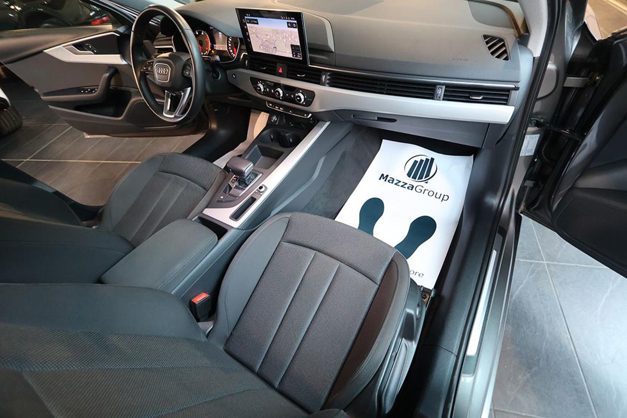 AUDI A4 30 TDI Avant S-Tronic Business - 15