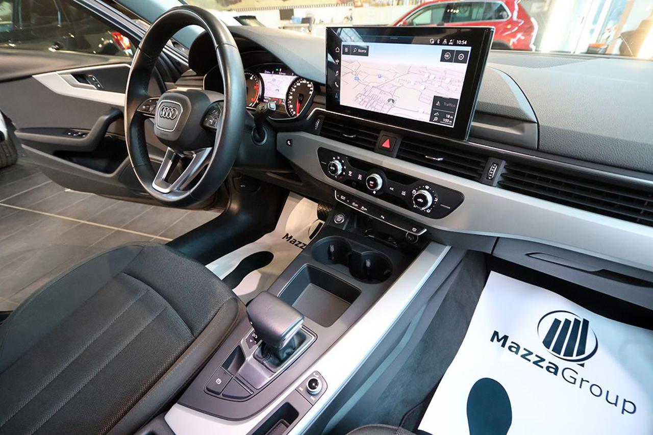 AUDI A4 30 TDI Avant S-Tronic Business - 34