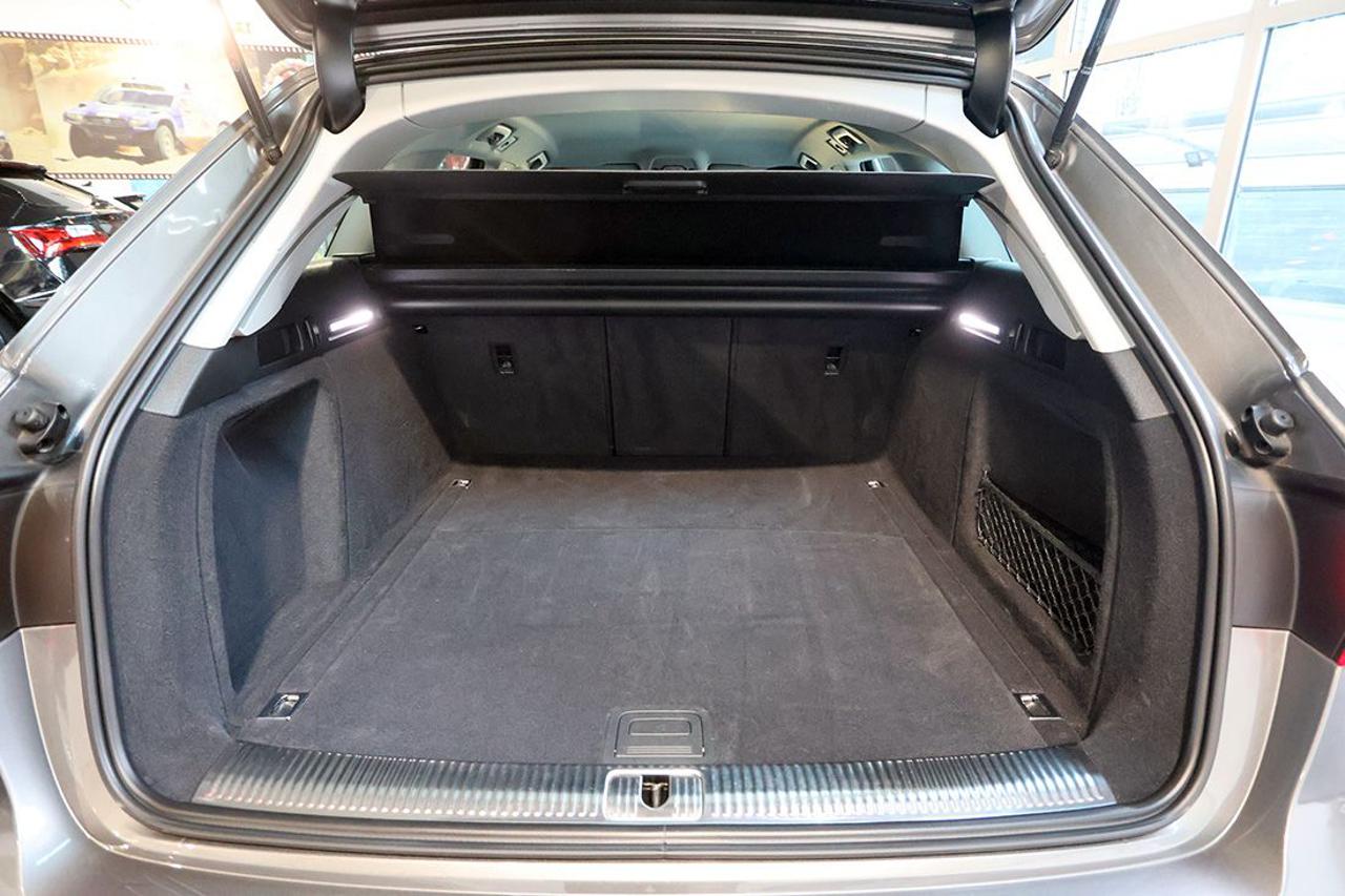 AUDI A4 30 TDI Avant S-Tronic Business - 12