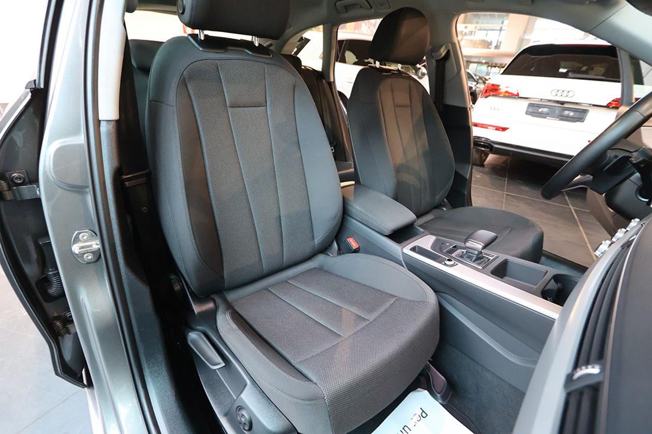 AUDI A4 30 TDI Avant S-Tronic Business - 16