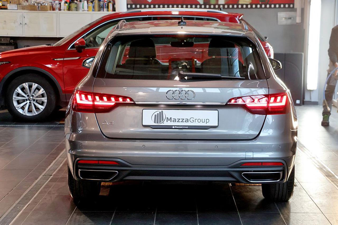 AUDI A4 30 TDI Avant S-Tronic Business - 4