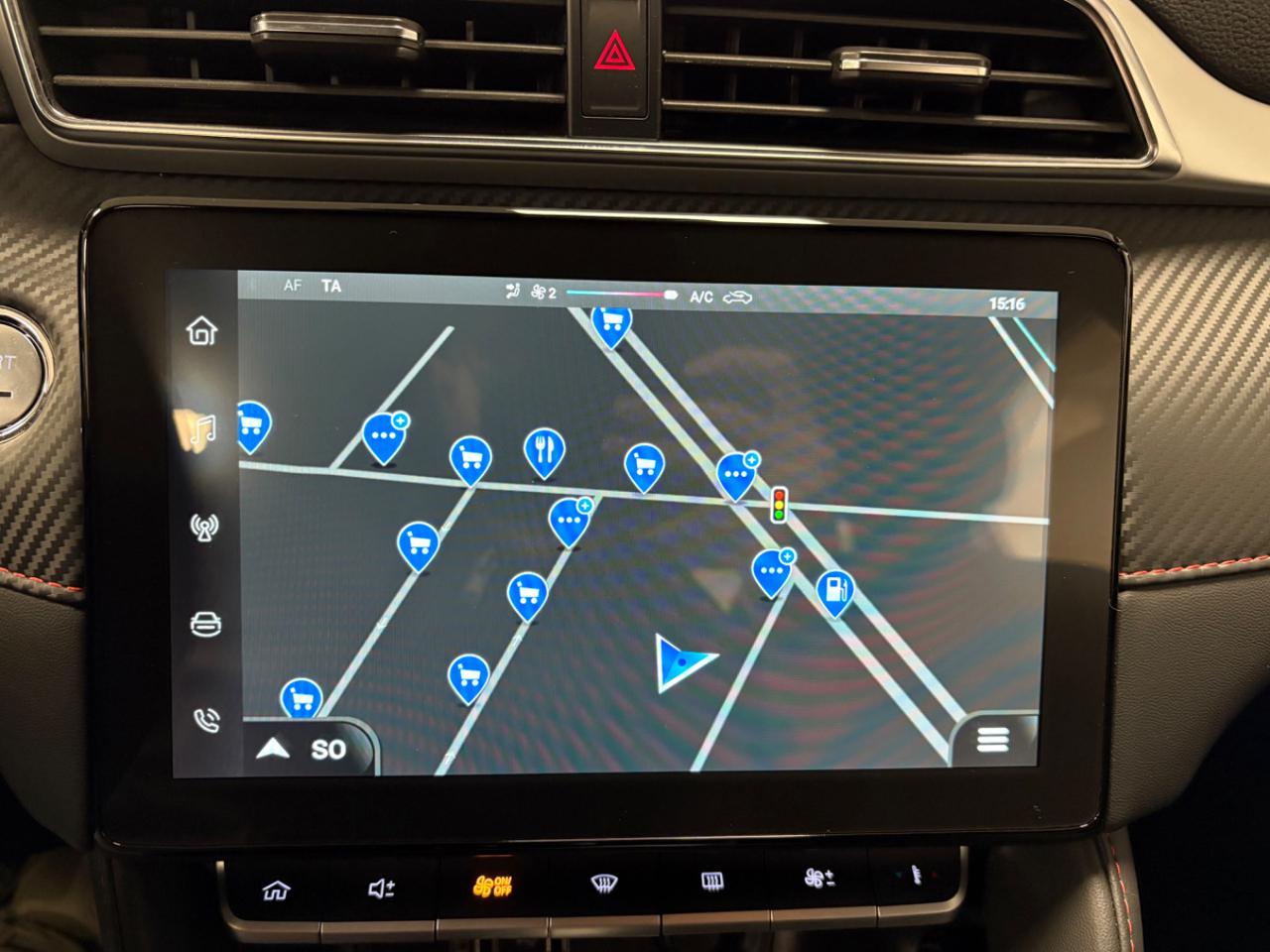 MG ZS 1.0T-GDI aut. Luxury - 16