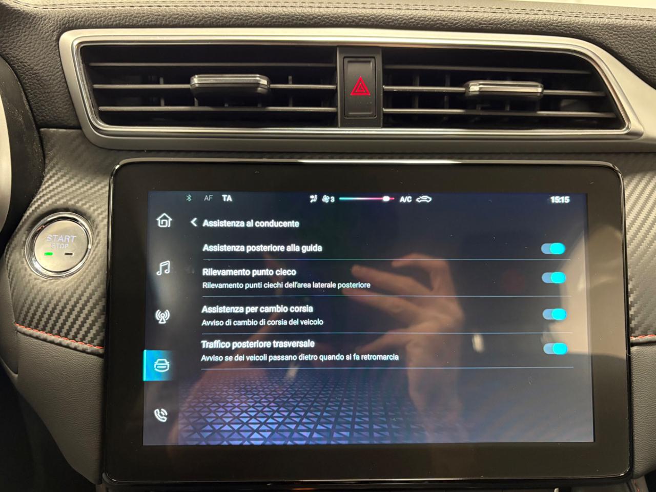 MG ZS 1.0T-GDI aut. Luxury - 17