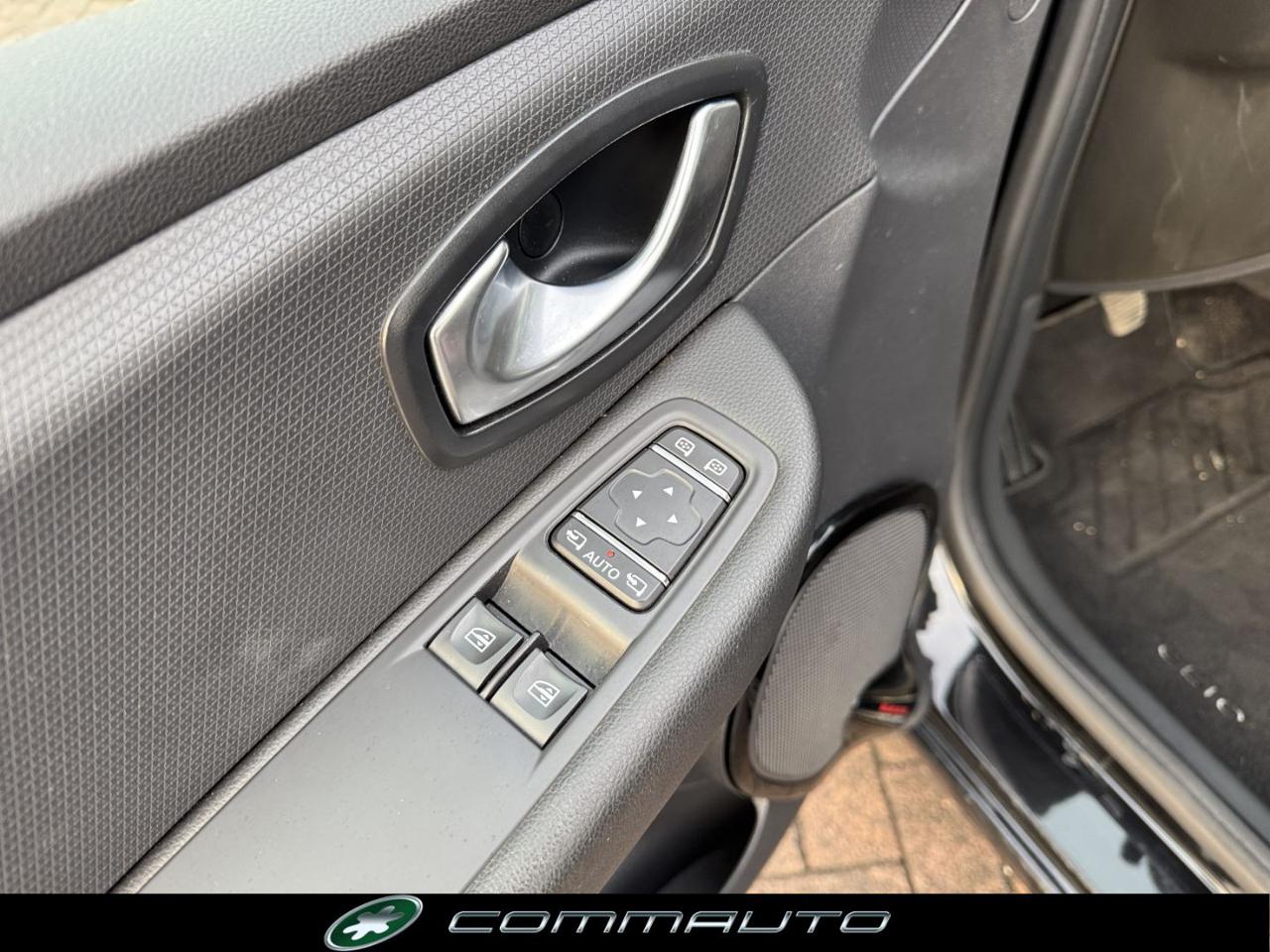 RENAULT Clio dCi 8V 75 CV Start&Stop 5 porte Energy Duel2 - 10