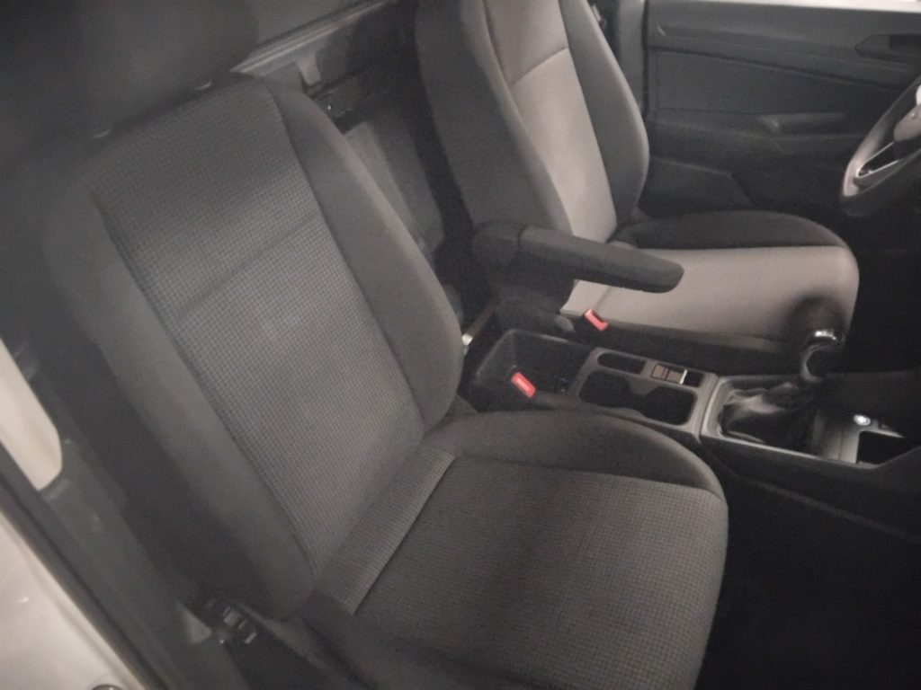 VOLKSWAGEN Caddy 1.4 TGI Trendline - 11