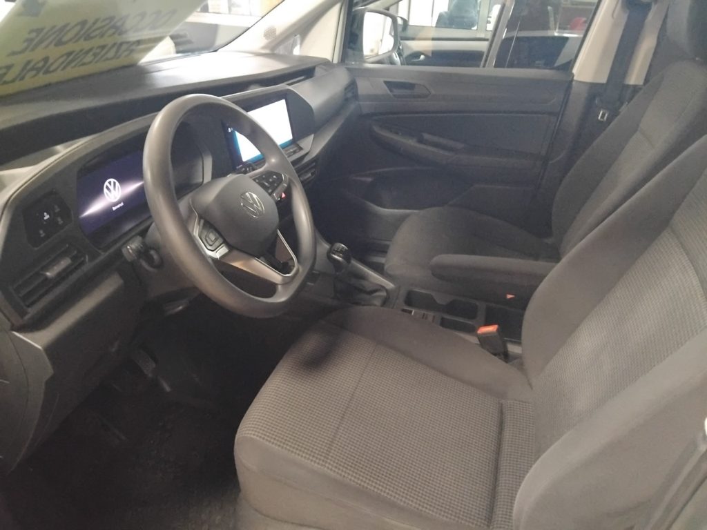 VOLKSWAGEN Caddy 1.4 TGI Trendline - 12