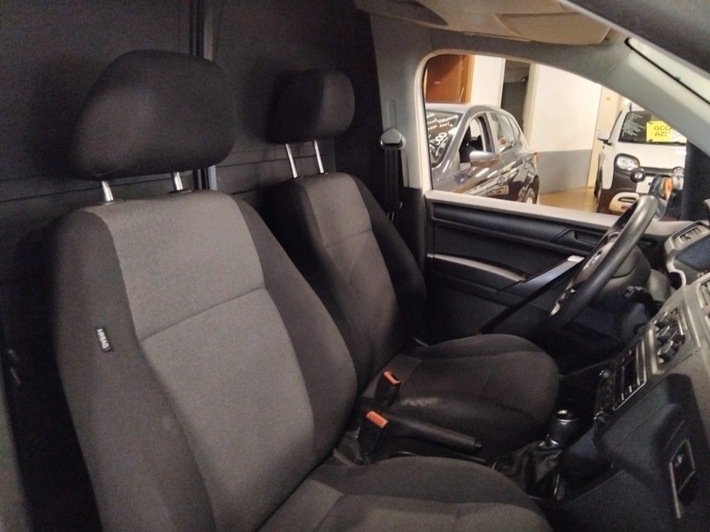VOLKSWAGEN Caddy 1.4 TGI Trendline - 10
