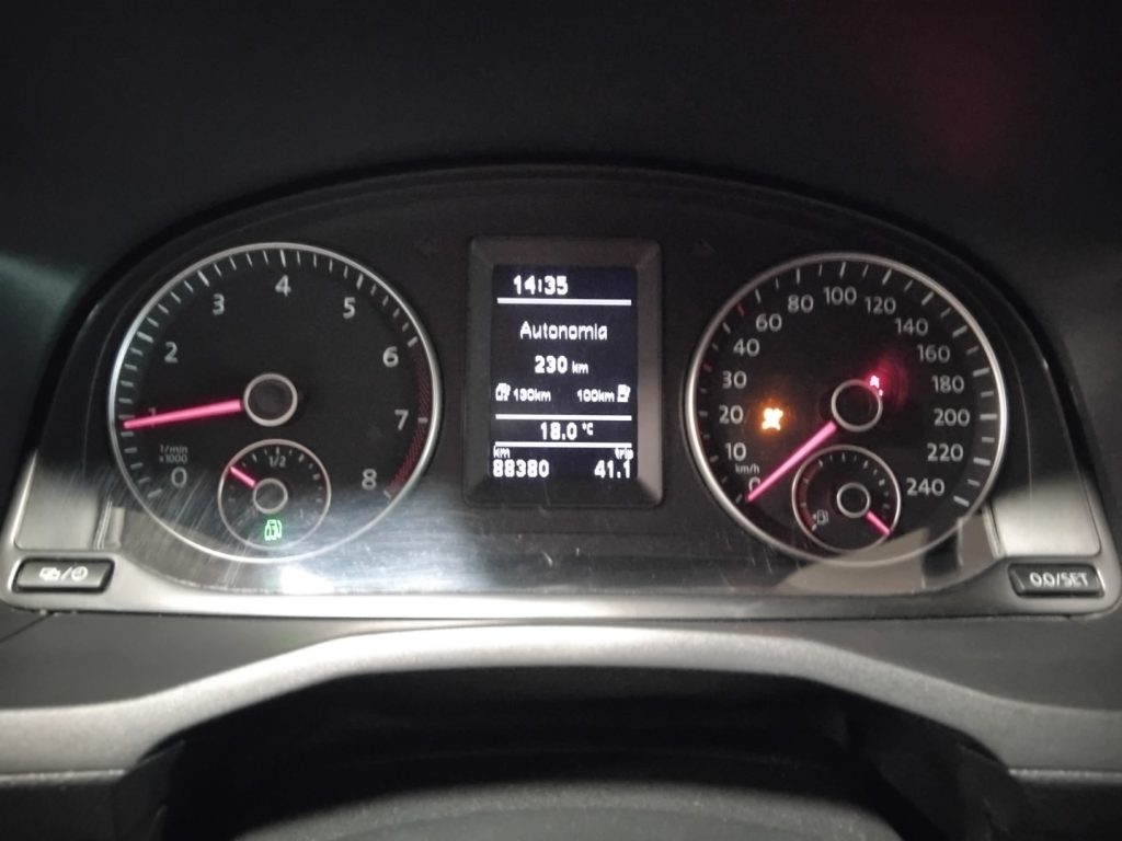 VOLKSWAGEN Caddy 1.4 TGI Trendline - 17