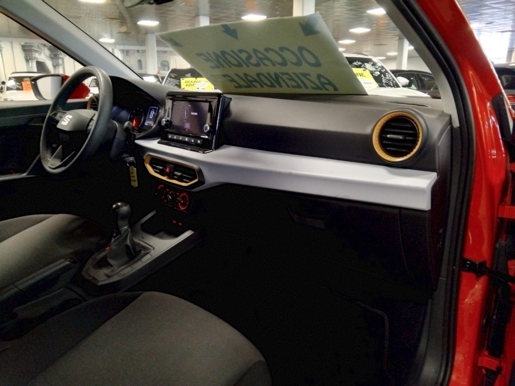 SEAT Arona 1.0 TGI Reference - 13
