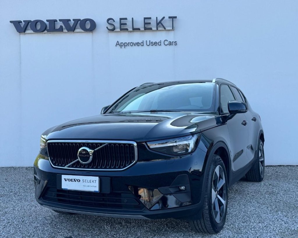 VOLVO XC40 B3 automatico Core - Foto 1