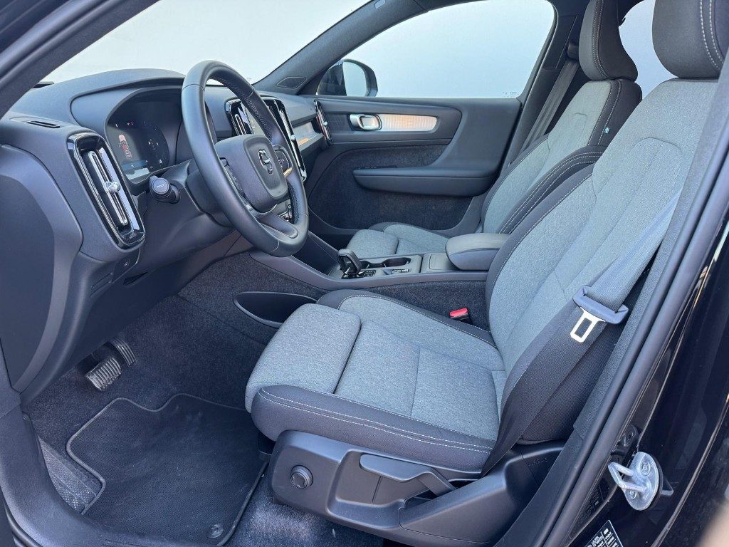 VOLVO XC40 B3 automatico Core - Grid Foto 7