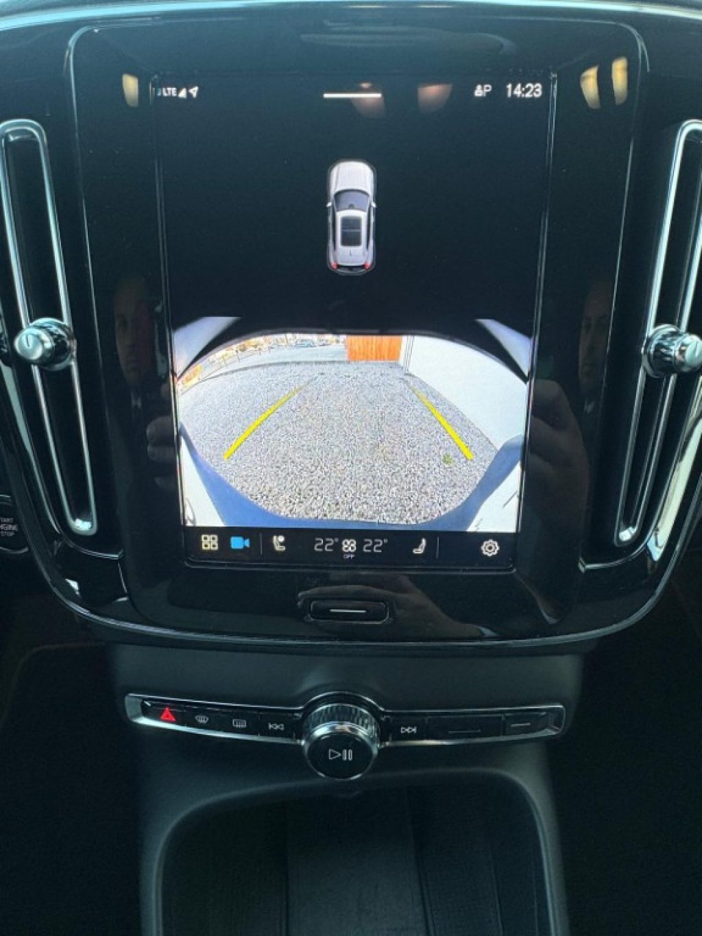 VOLVO XC40 B3 automatico Core - Grid Foto 10