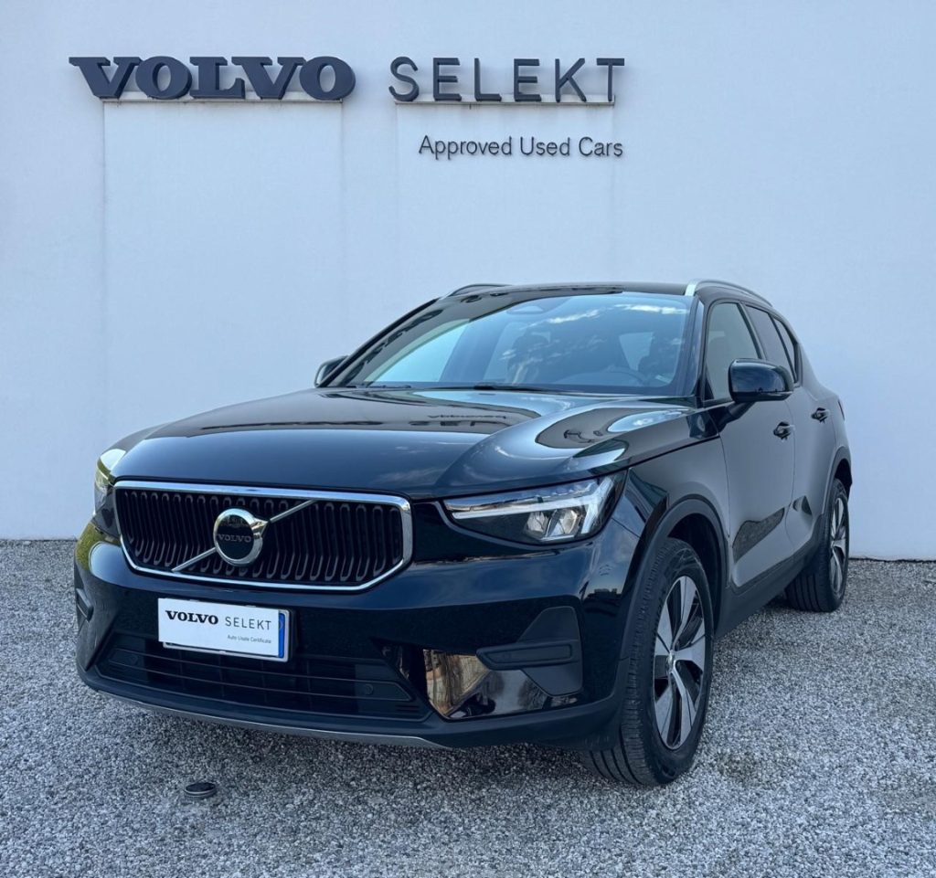 VOLVO XC40 B3 automatico Core - Foto 1