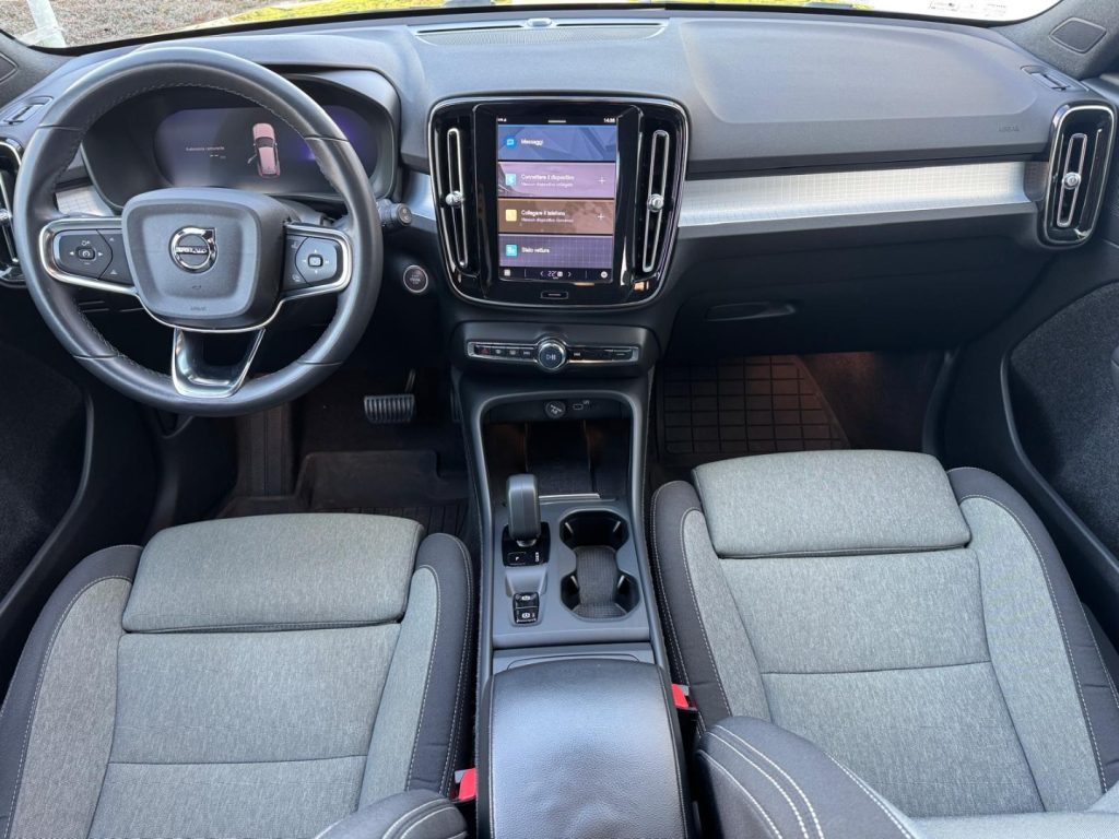 VOLVO XC40 B3 automatico Core - Grid Foto 7