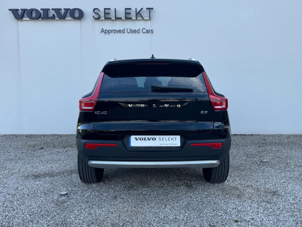 VOLVO XC40 B3 automatico Core - Grid Foto 11