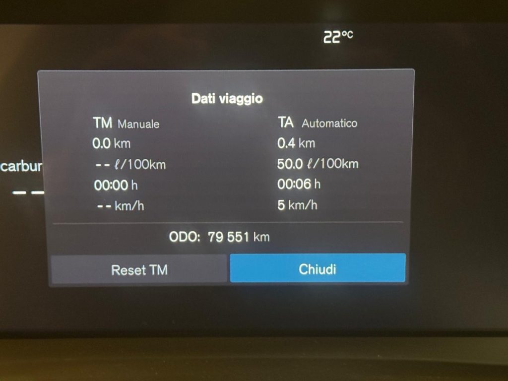 VOLVO XC40 B3 automatico Core - Grid Foto 14