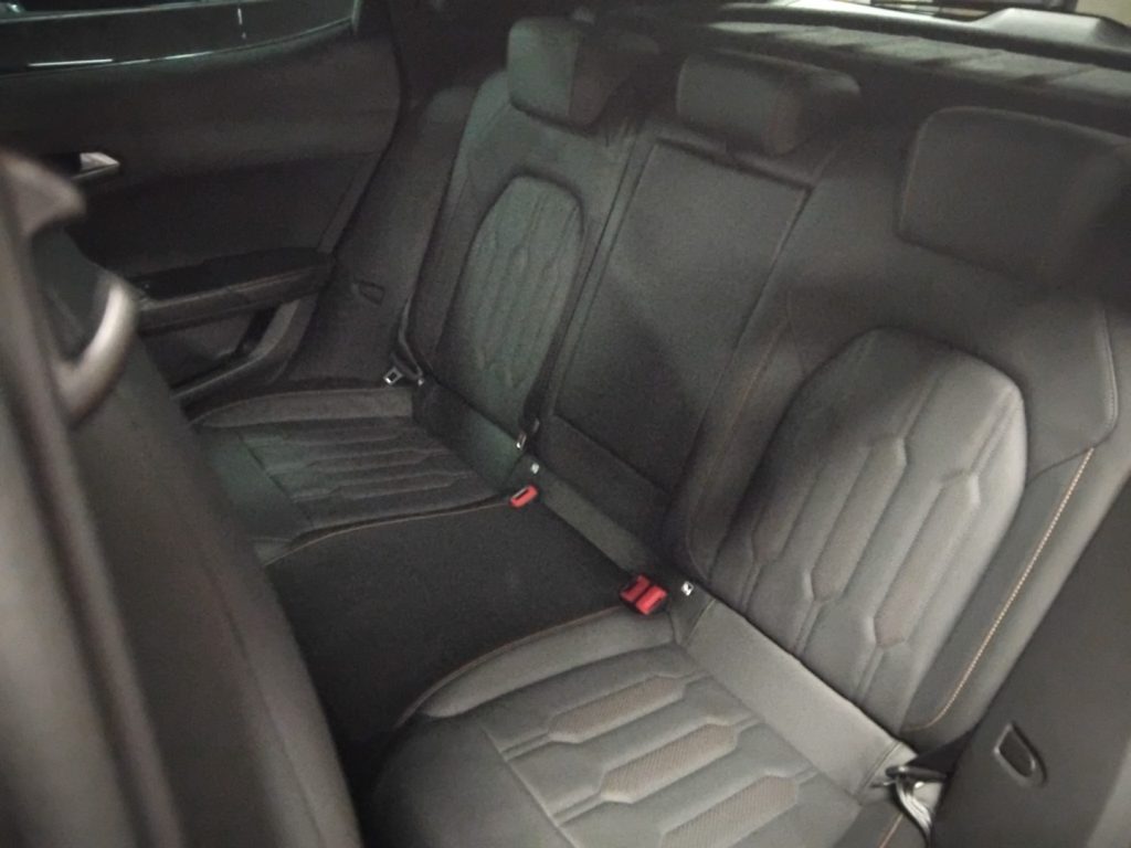 CUPRA Formentor 1.5 TSI DSG 19 - 11