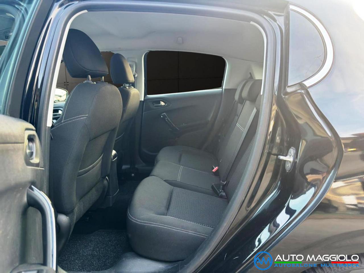 PEUGEOT 208 1.2 PureTech 82 5p. GPL Allure DISTRIBUZIONE FATTA - 12