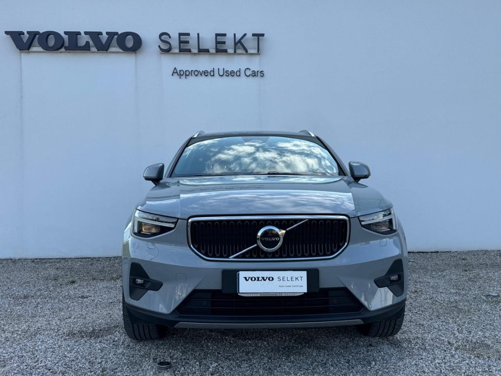 VOLVO XC40 B3 automatico Core - Foto 2