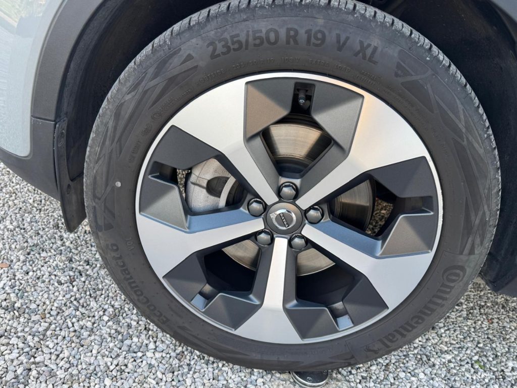 VOLVO XC40 B3 automatico Core - Grid Foto 13