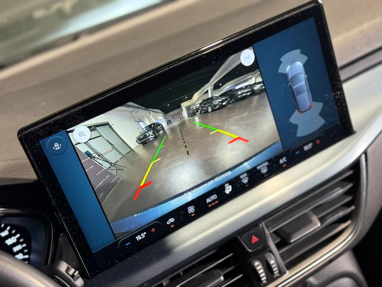 FORD Focus 1.5 D 115CV auto CV SW Active Design - 16