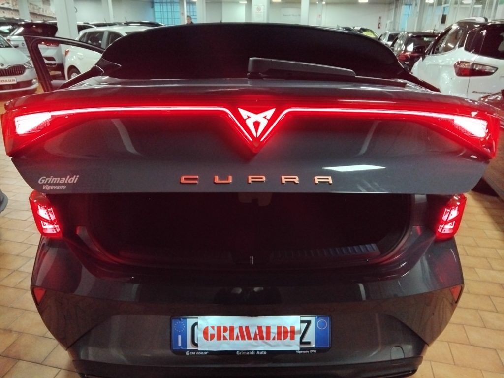 CUPRA Leon 2.0 TDI DSG EDGE PACK - 11